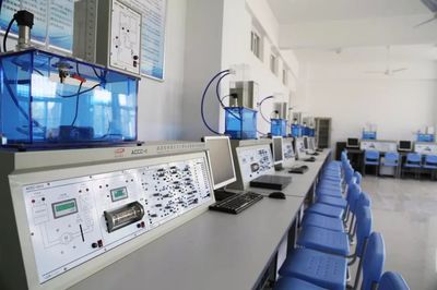 華園vlog03 | 學姐帶你逛專業(yè)之電子通信工程學院